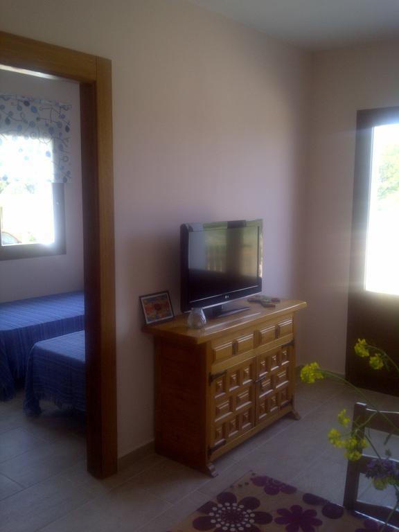 Apartamentos Es Caló Habitación foto