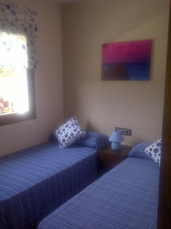 Apartamentos Es Caló Habitación foto