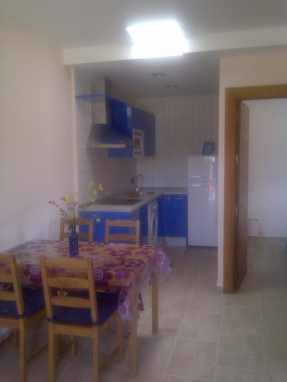 Apartamentos Es Caló Habitación foto